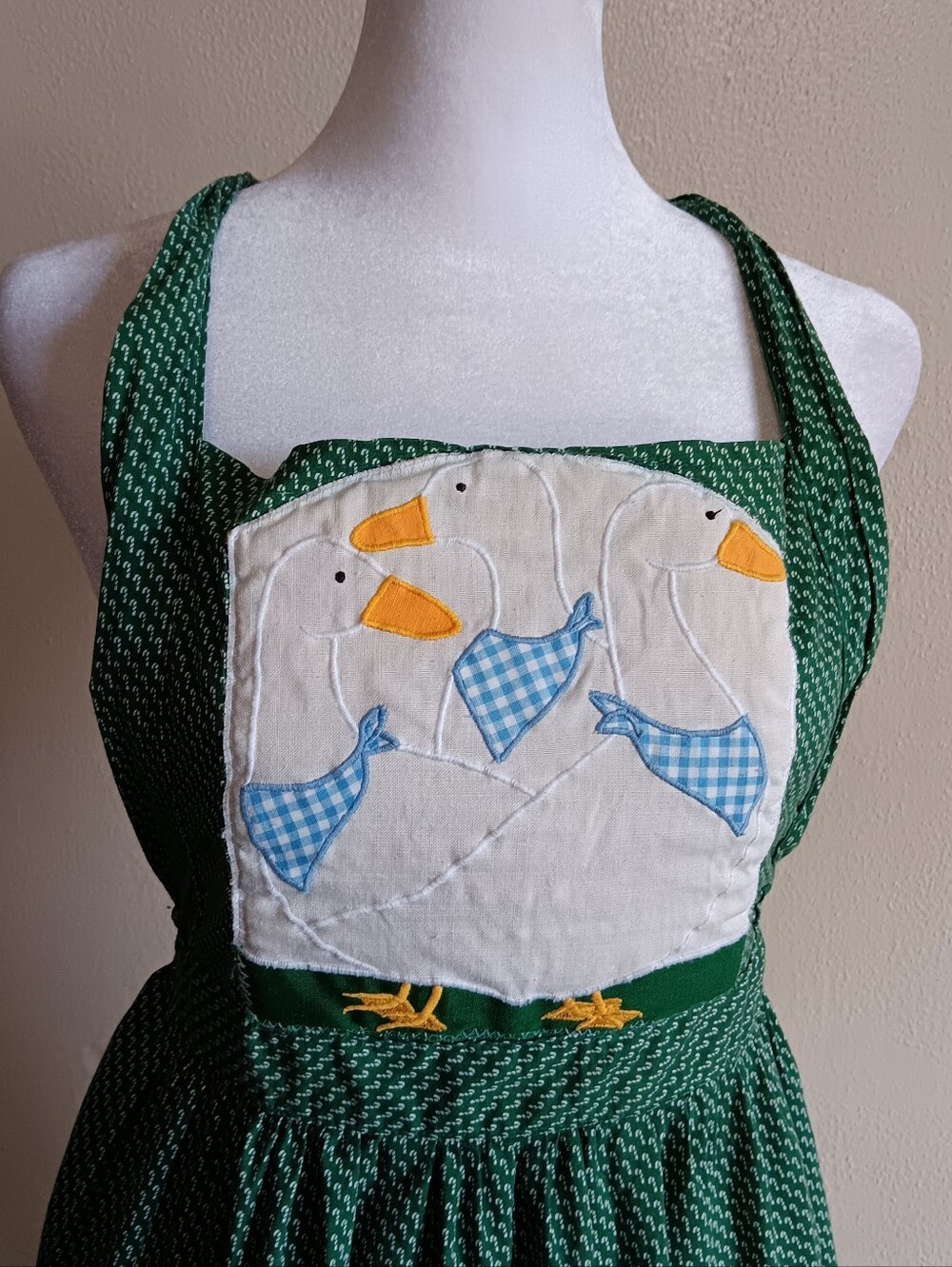 Green Coquette Cottagecore Vintage Goose Kitchen Apron W/ Pocket, Farmhouse - Picture 4 of 8